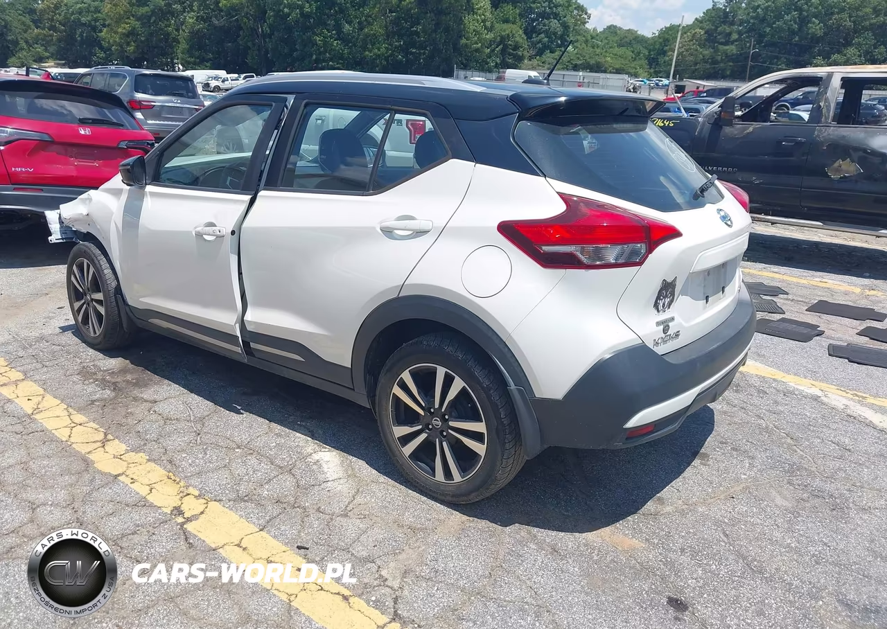 2018 Nissan Kicks Sr VIN:3N1CP5CU4JL513165 - 3