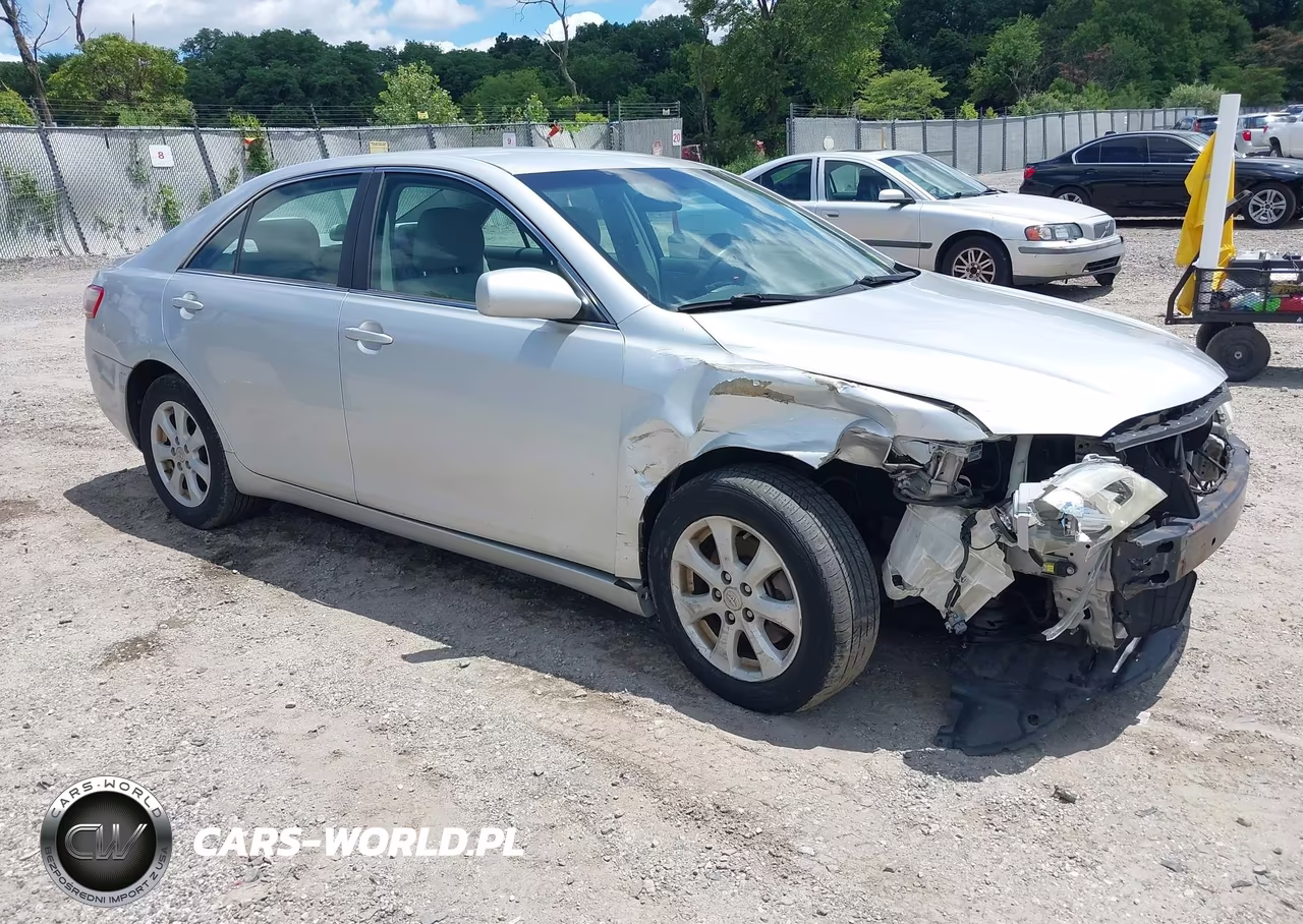 2008 Toyota Camry Le – zdjęcie 1 z 14