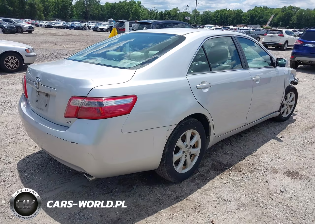 2008 Toyota Camry Le VIN:4T1BK46KX8U565360 - 4