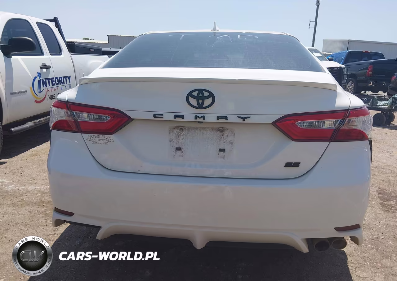 2020 Toyota Camry Se VIN:4T1G11AK2LU501899 - 16