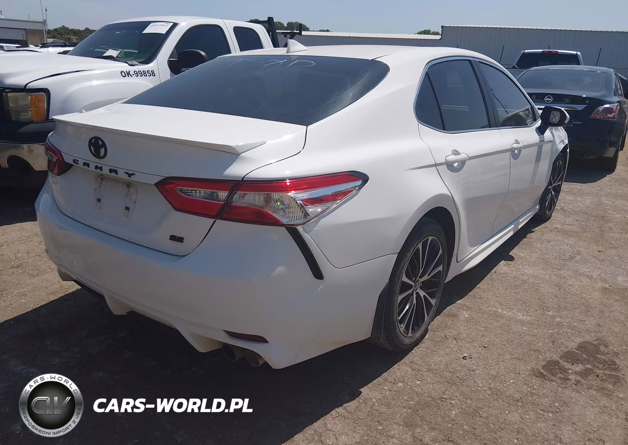 2020 Toyota Camry Se VIN:4T1G11AK2LU501899 - 4