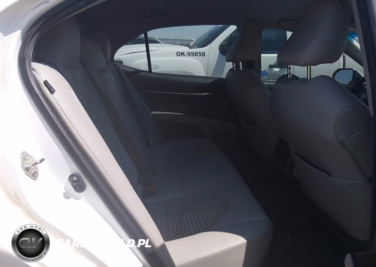 2020 Toyota Camry Se VIN:4T1G11AK2LU501899 - 8