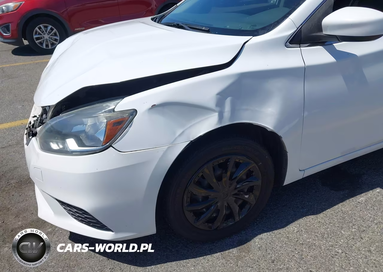 2018 Nissan Sentra S VIN:3N1AB7AP6JY204217 - 13