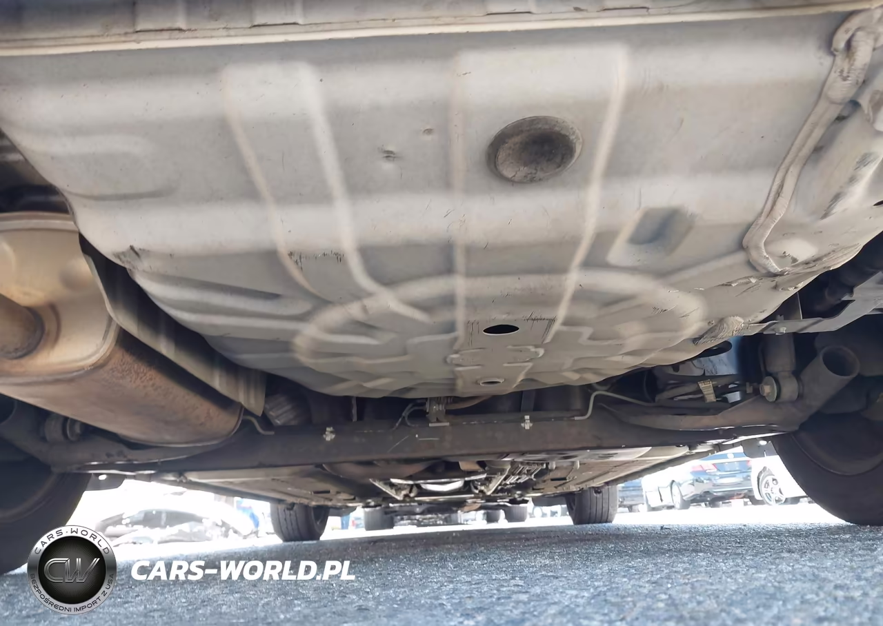 2018 Nissan Sentra S VIN:3N1AB7AP6JY204217 - 16