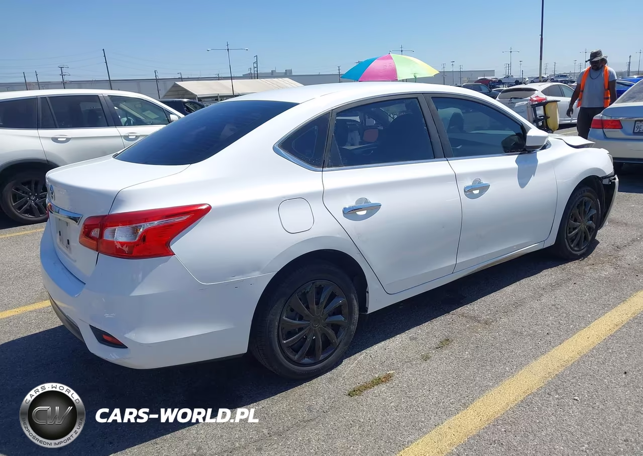 2018 Nissan Sentra S VIN:3N1AB7AP6JY204217 - 4