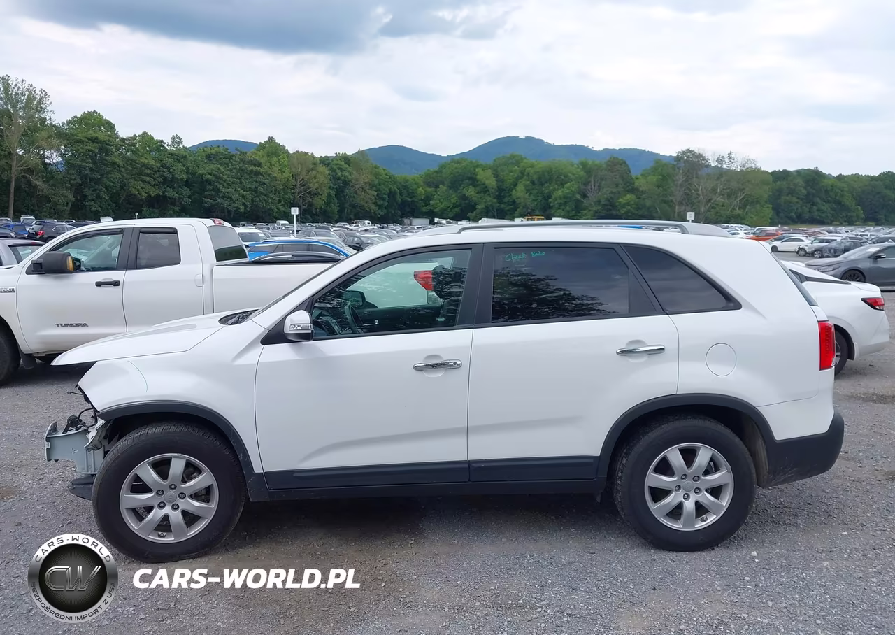 2013 Kia Sorento Lx VIN:5XYKT3A60DG359966 - 15