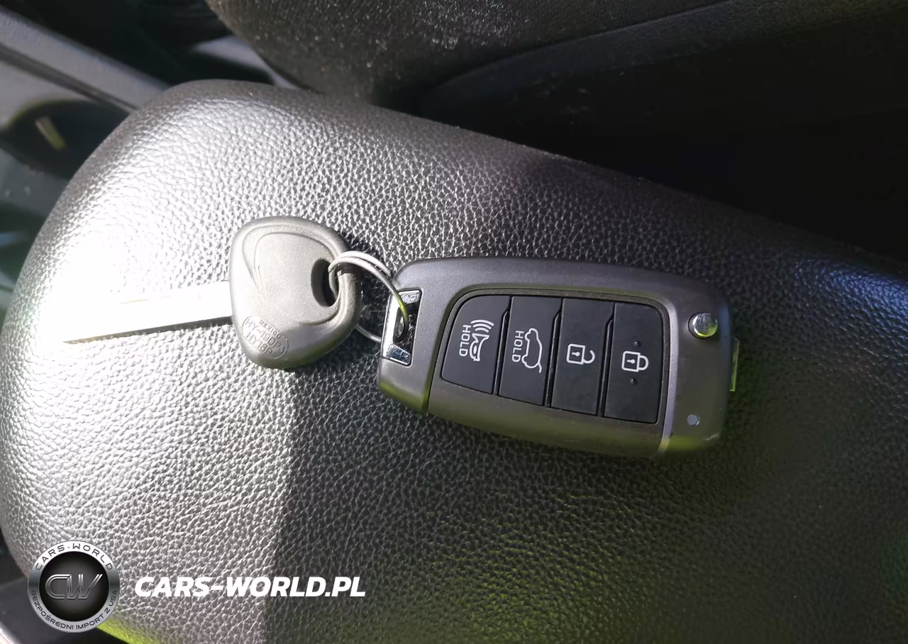 2019 Hyundai Veloster 2.0 VIN:KMHTG6AF6KU016872 - 11