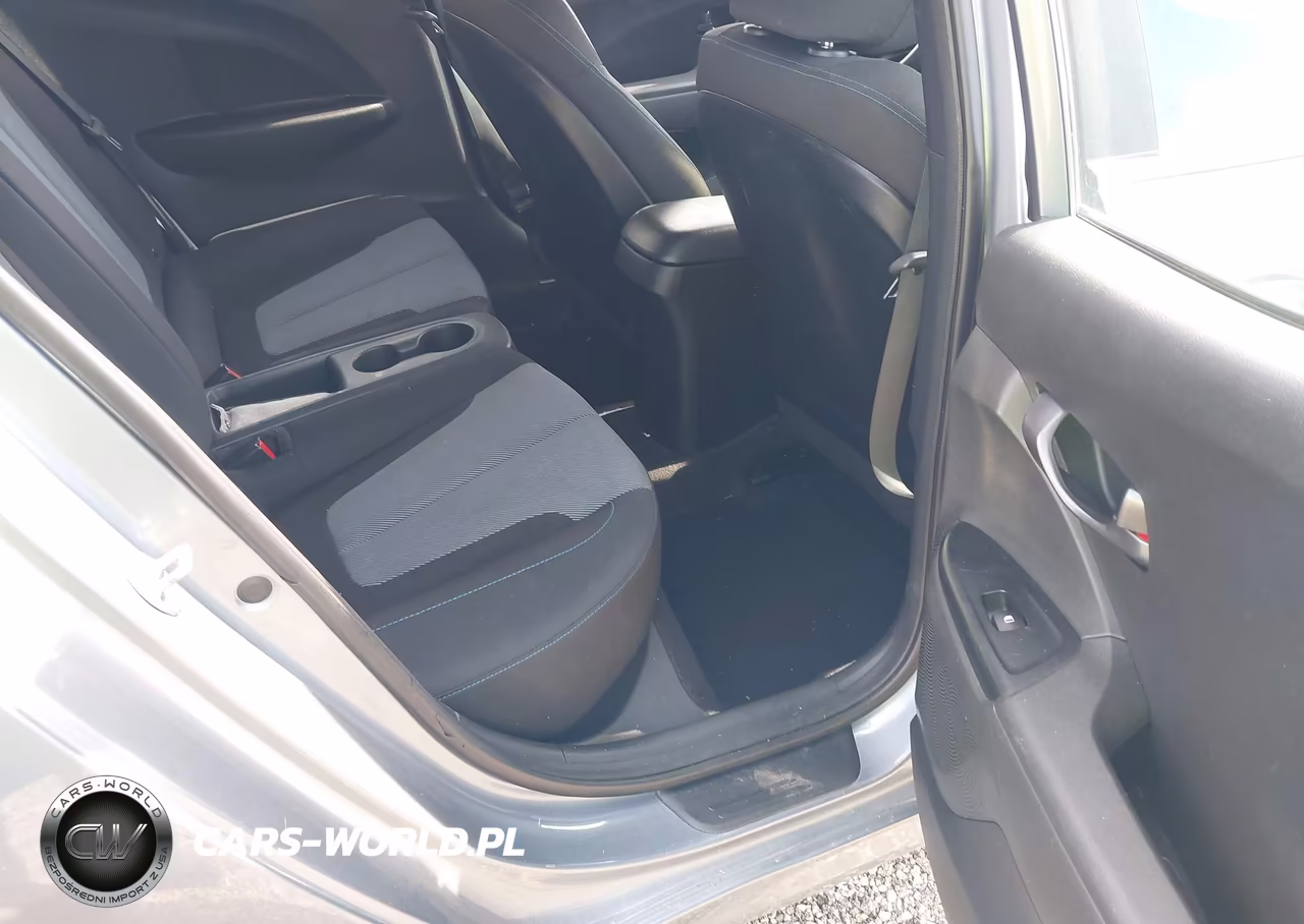 2019 Hyundai Veloster 2.0 VIN:KMHTG6AF6KU016872 - 8