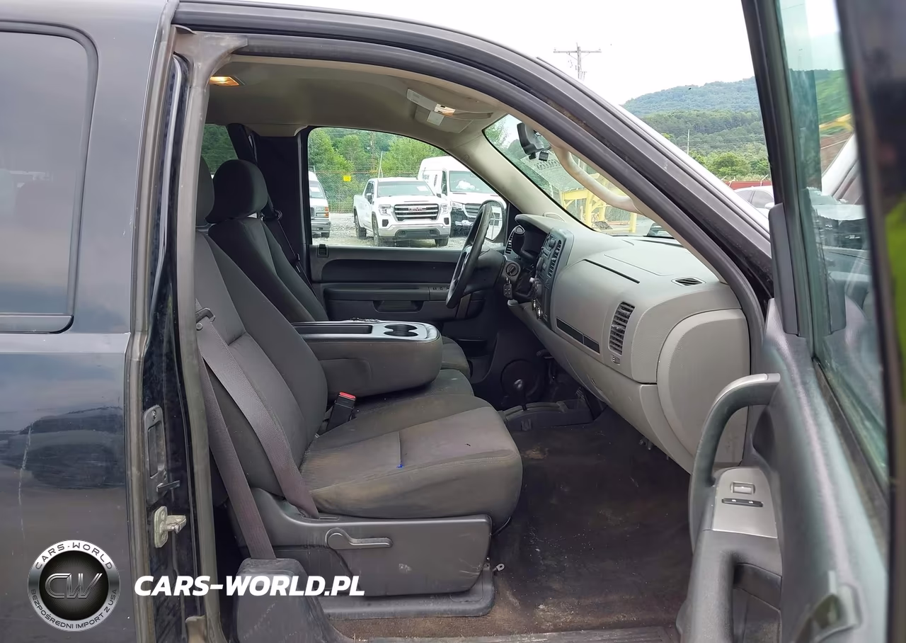 2012 Chevrolet Silverado 1500 Ls VIN:1GCRKREA2CZ241713 - 5