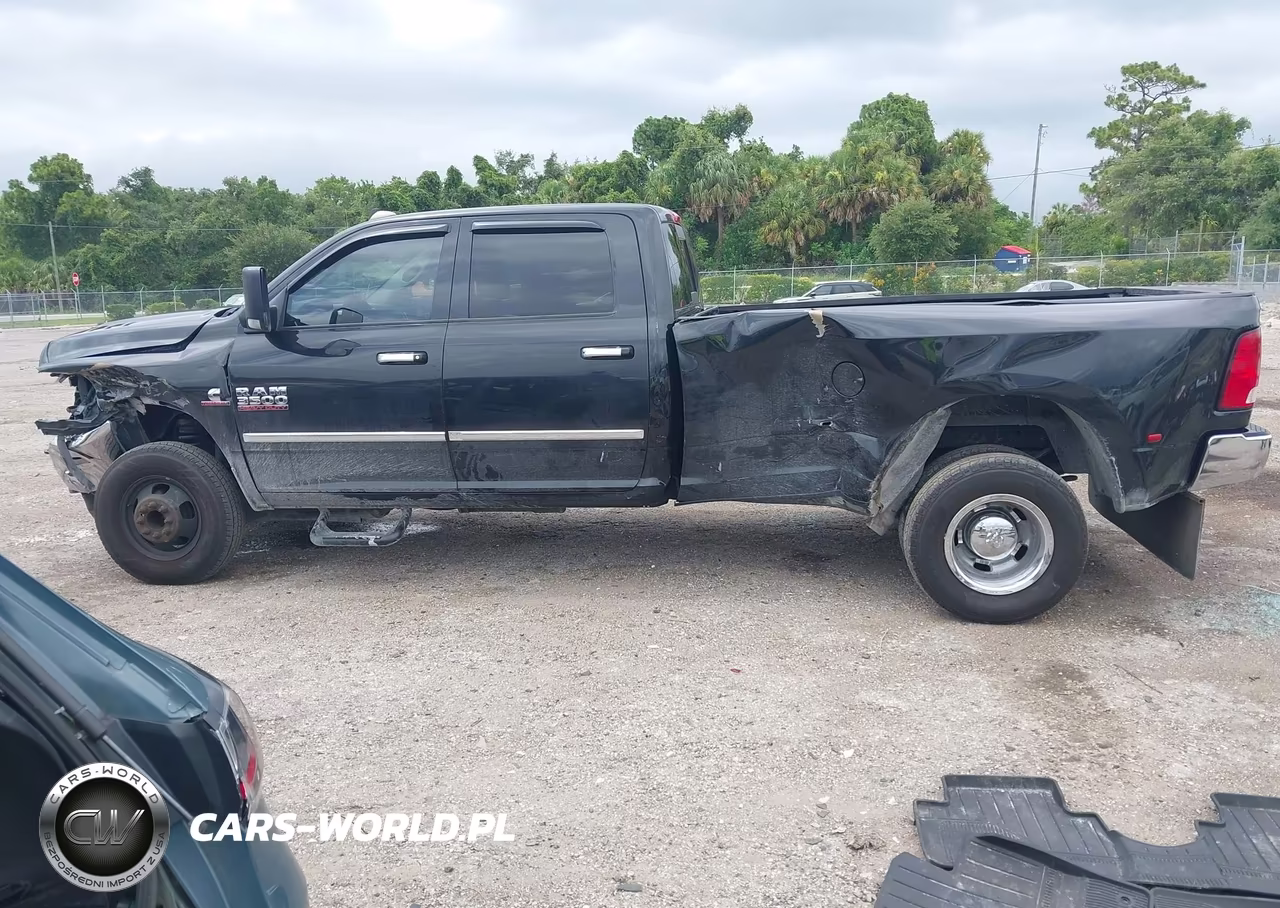 2015 Ram 3500 Big Horn VIN:3C63RRHL8FG678500 - 14