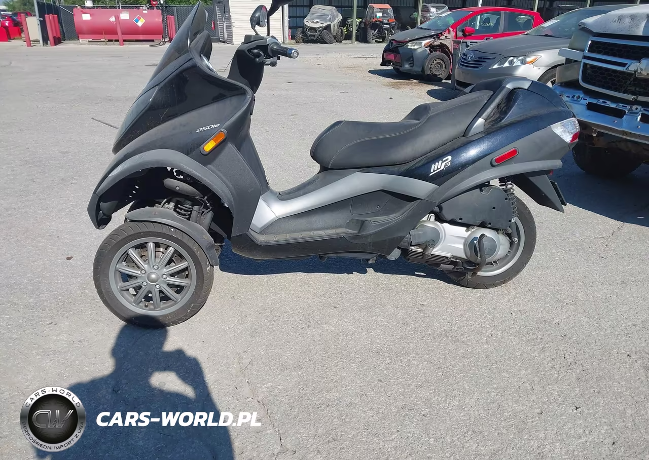 2007 Piaggio Mp3 VIN:ZAPM479M975002006 - 9