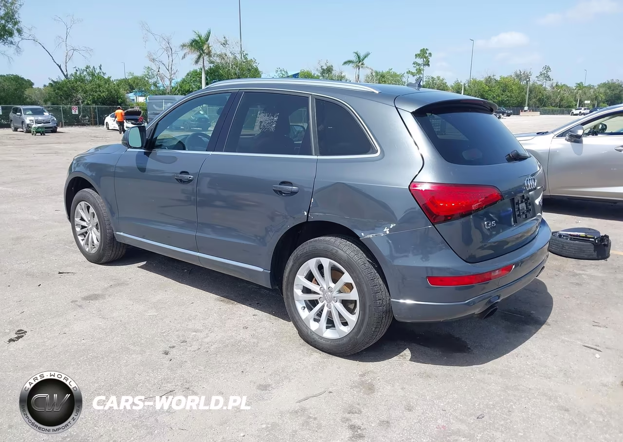 2014 Audi Q5 2.0T Premium VIN:WA1LFAFP9EA115777 - 3