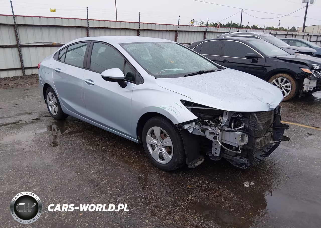 2017 Chevrolet Cruze Ls Auto – zdjęcie 1 z 17