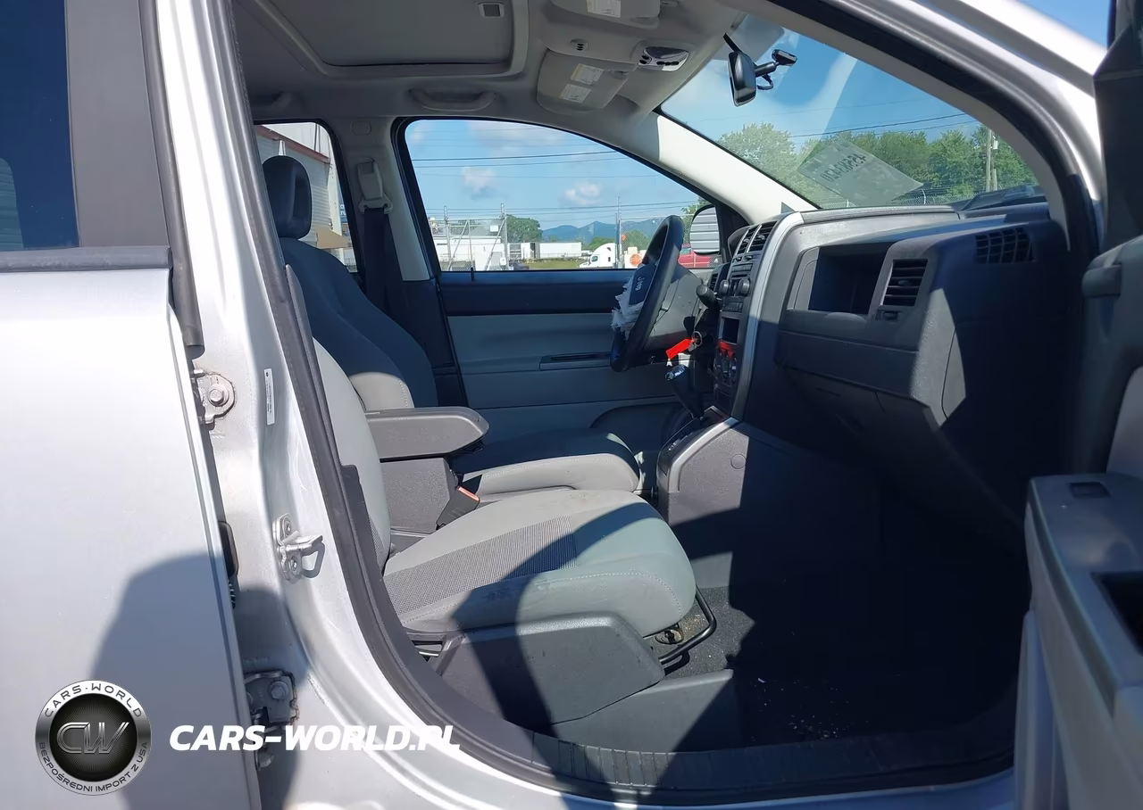 2007 Jeep Compass Sport VIN:1J8FF47W87D165879 - 5