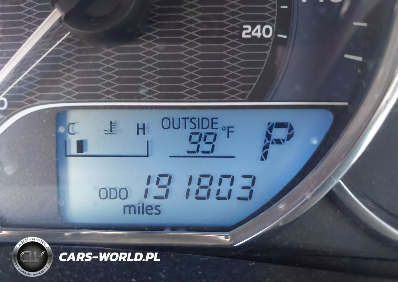 2015 Toyota Corolla L VIN:5YFBURHE0FP211683 - 15