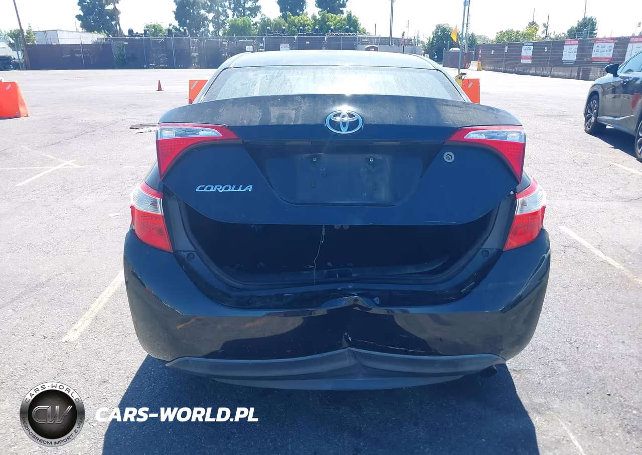 2015 Toyota Corolla L VIN:5YFBURHE0FP211683 - 16