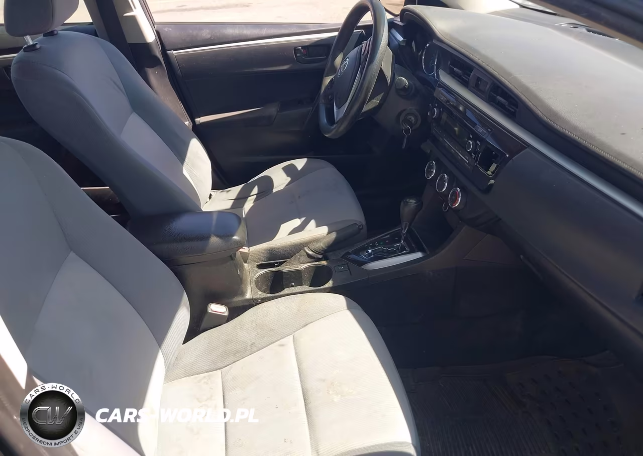 2015 Toyota Corolla L VIN:5YFBURHE0FP211683 - 5