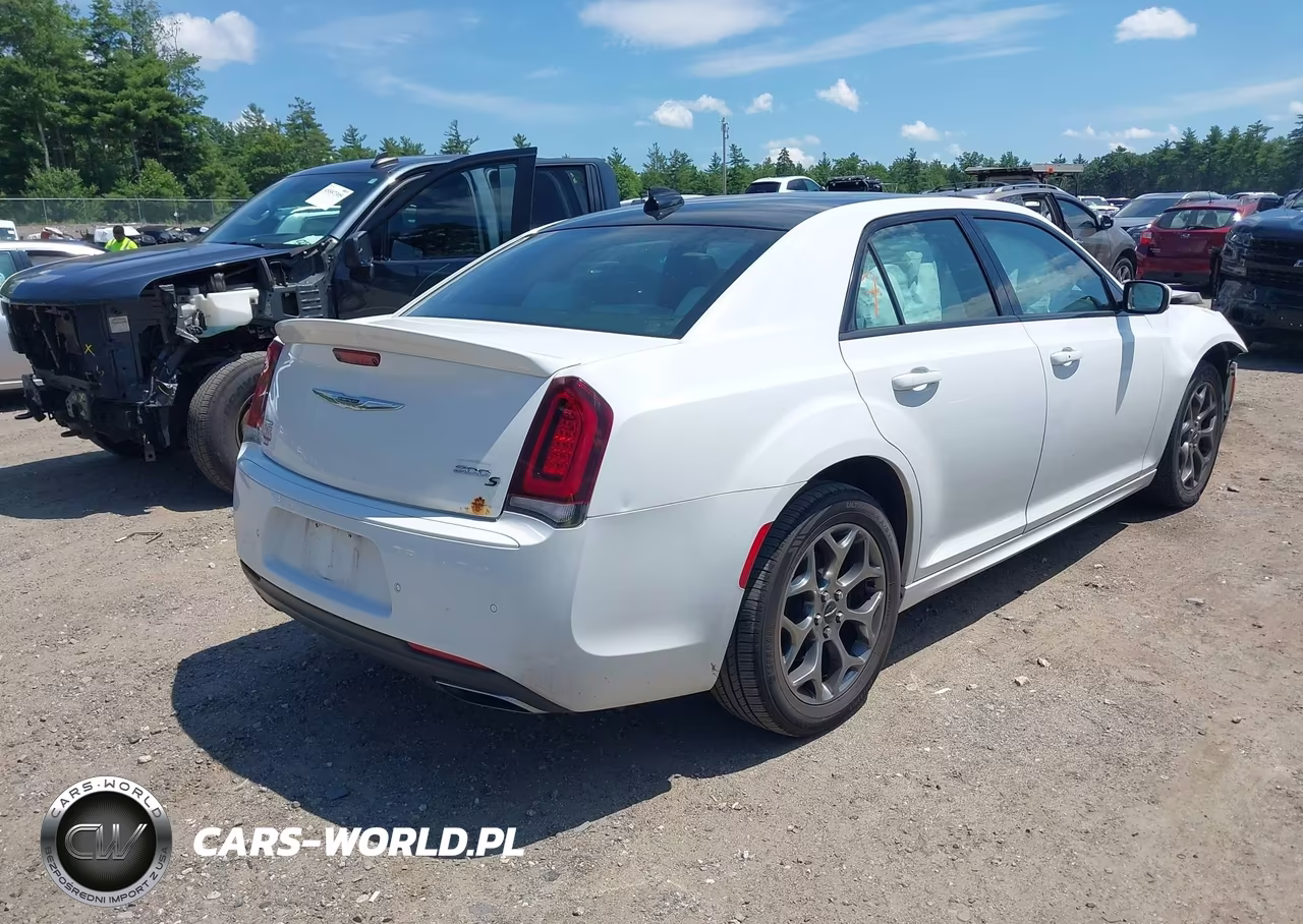 2018 Chrysler 300 300S Awd VIN:2C3CCAGG7JH202154 - 4