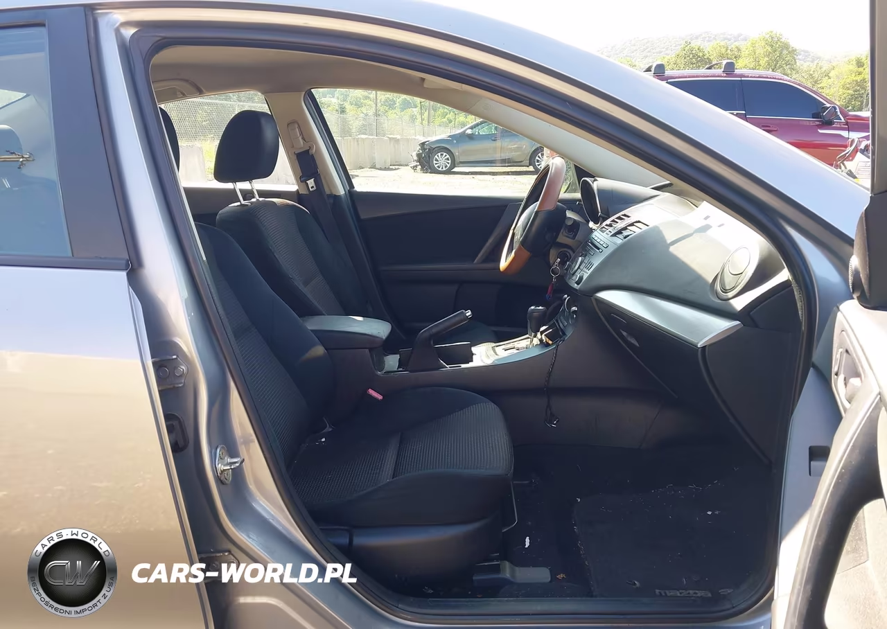 2012 Mazda Mazda3 I Touring VIN:JM1BL1V86C1523686 - 5