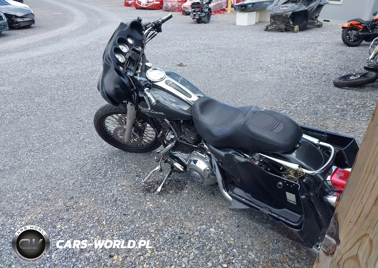 2007 Harley-Davidson Flhx VIN:1HD1KB4137Y717113 - 3