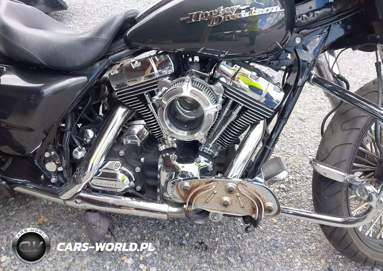 2007 Harley-Davidson Flhx VIN:1HD1KB4137Y717113 - 8