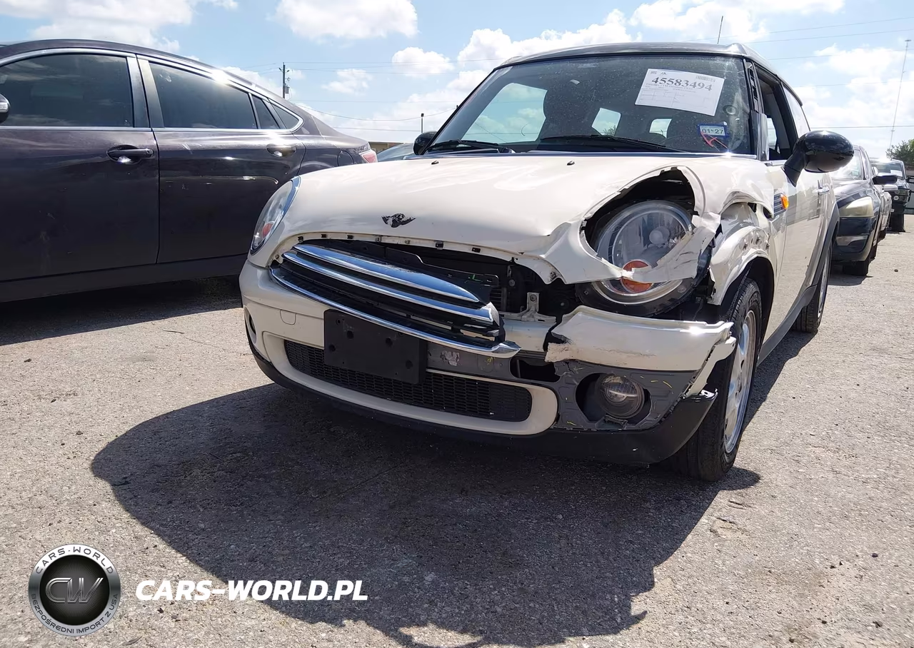 2010 Mini Cooper Clubman VIN:WMWML3C5XATX38869 - 6