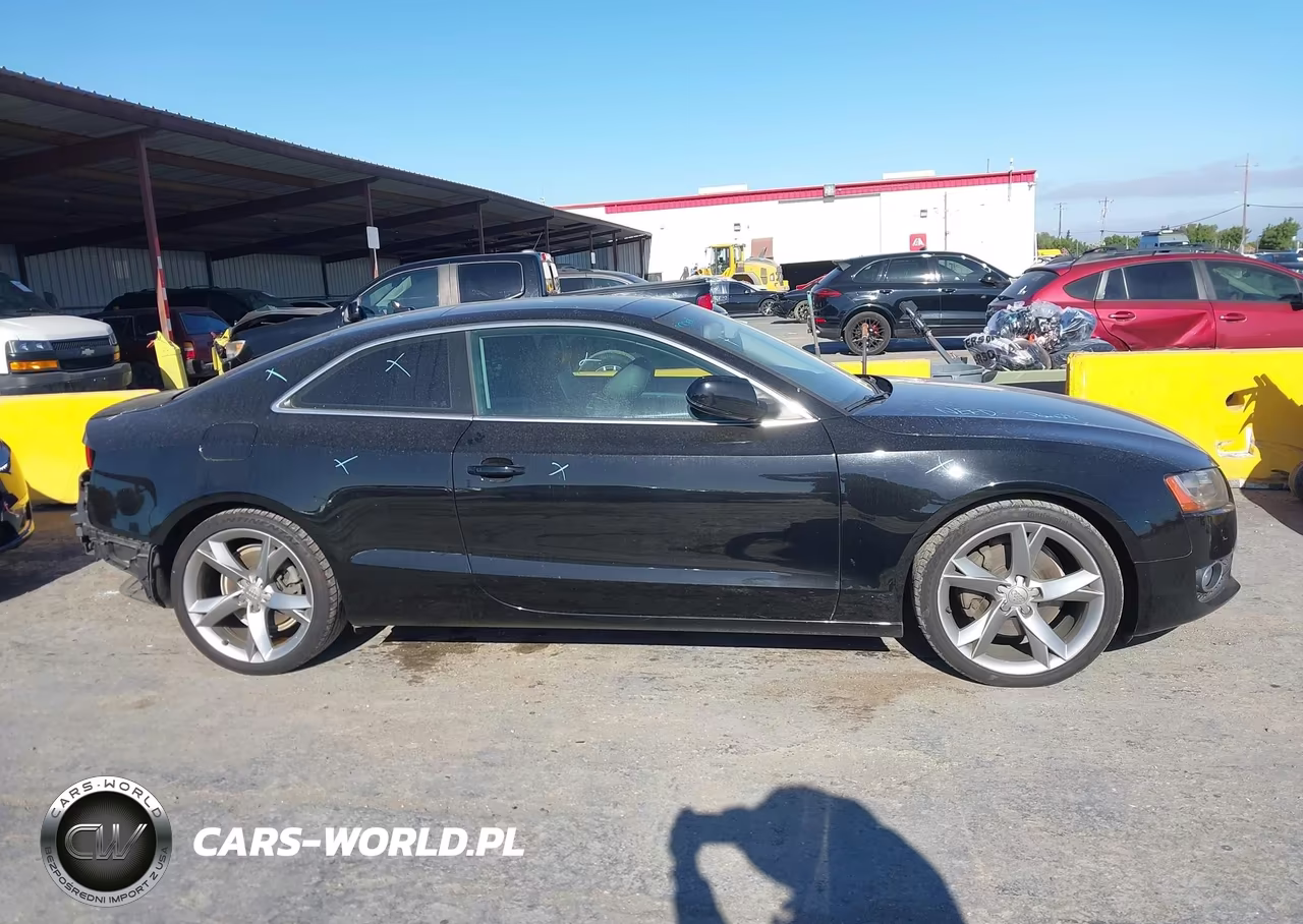 2011 Audi A5 2.0T Premium VIN:WAURFAFR3BA016107 - 14