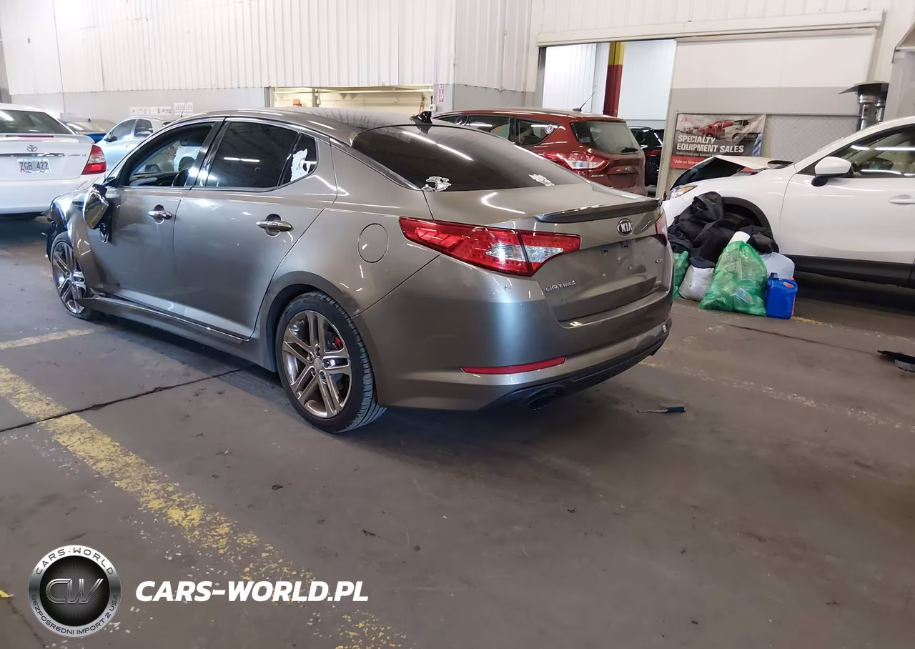 2013 Kia Optima Sx VIN:5XXGR4A62DG231792 - 3