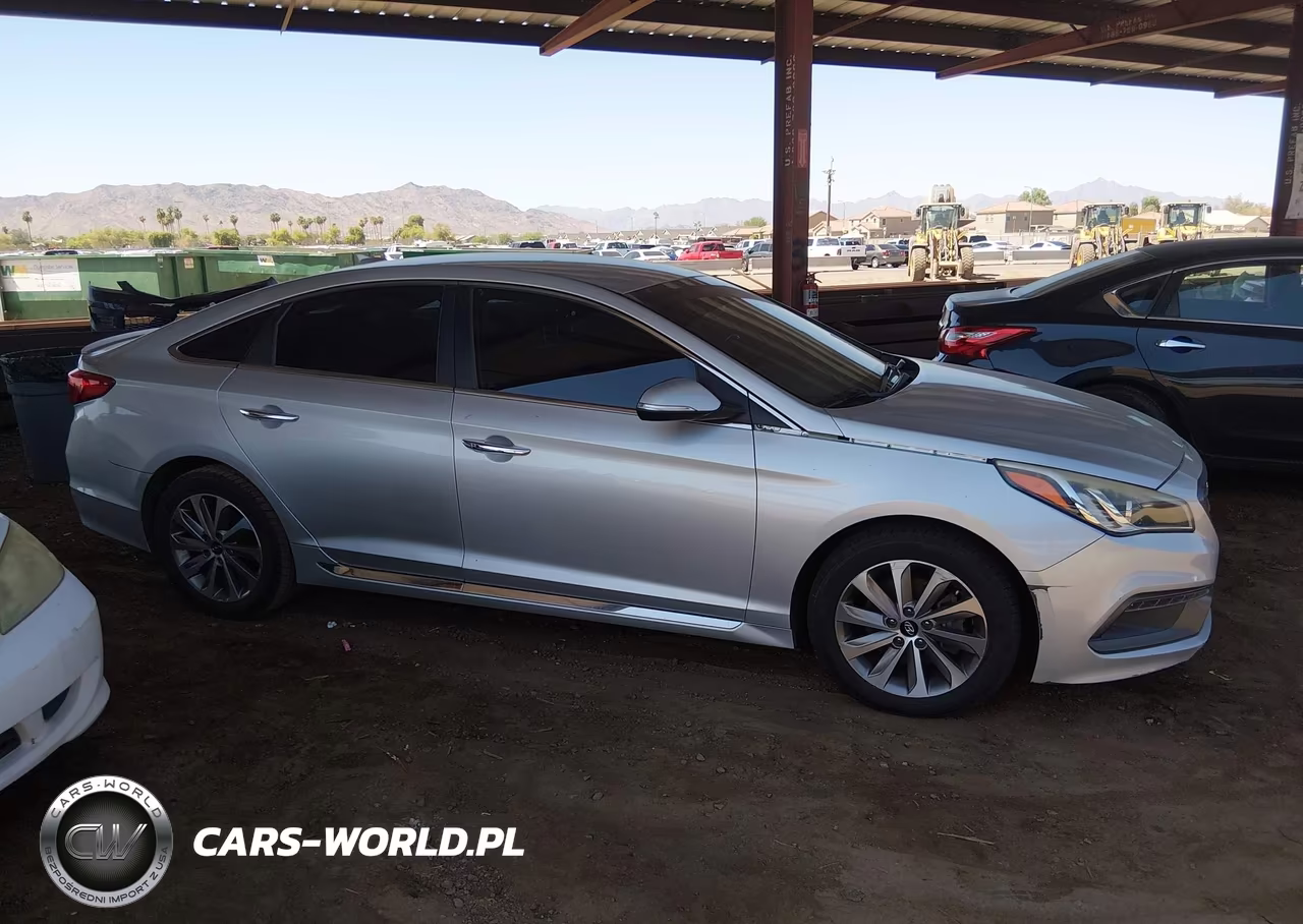 2015 Hyundai Sonata Sport VIN:5NPE34AF2FH063720 - 13