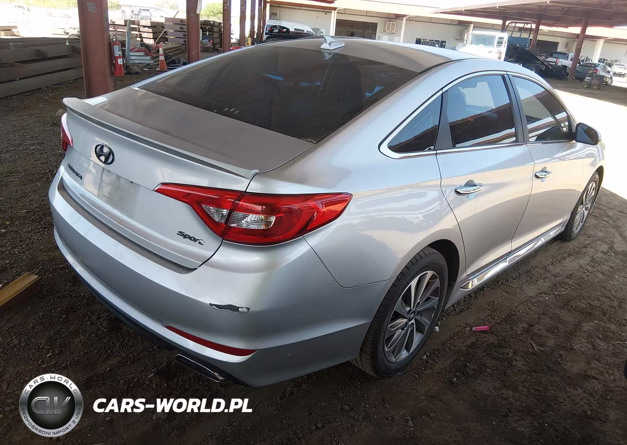 2015 Hyundai Sonata Sport VIN:5NPE34AF2FH063720 - 4