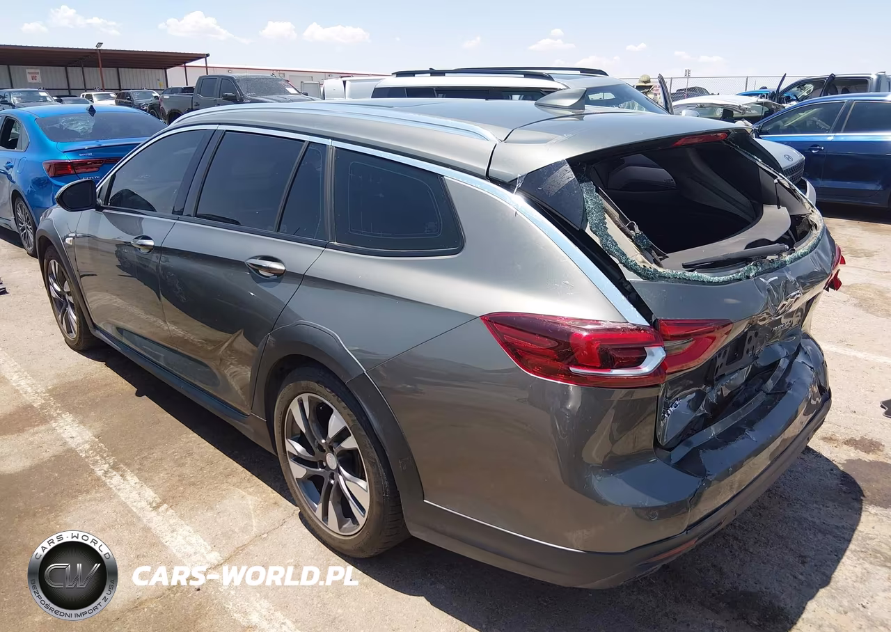 2018 Buick Regal Tourx Preferred VIN:W04GU8SX3J1075552 - 3