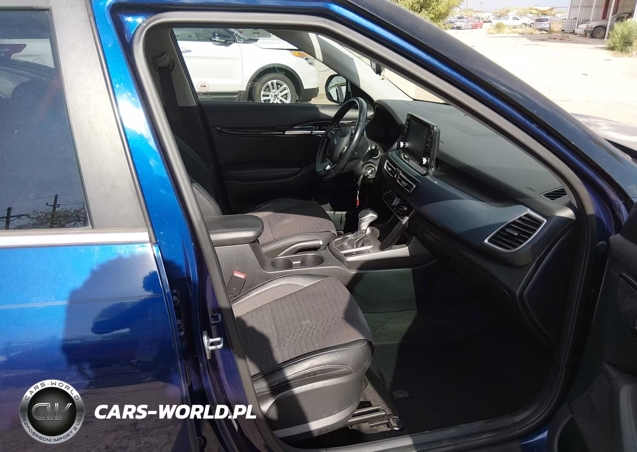 2021 Kia Seltos S VIN:KNDEU2AA1M7058662 - 5