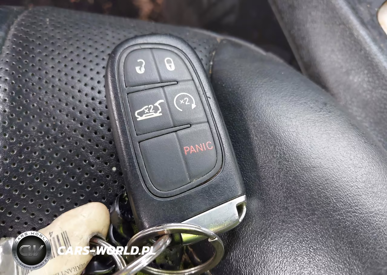 2015 Jeep Cherokee Limited VIN:1C4PJMDS2FW729864 - 11