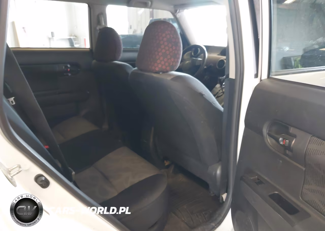 2015 Scion Xb VIN:JTLZE4FE7FJ070606 - 8
