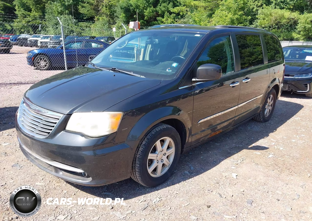 2011 Chrysler Town & Country Touring VIN:2A4RR5DG2BR746695 - 2