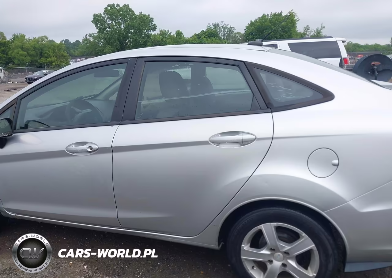2012 Ford Fiesta S VIN:3FADP4AJ8CM170092 - 14