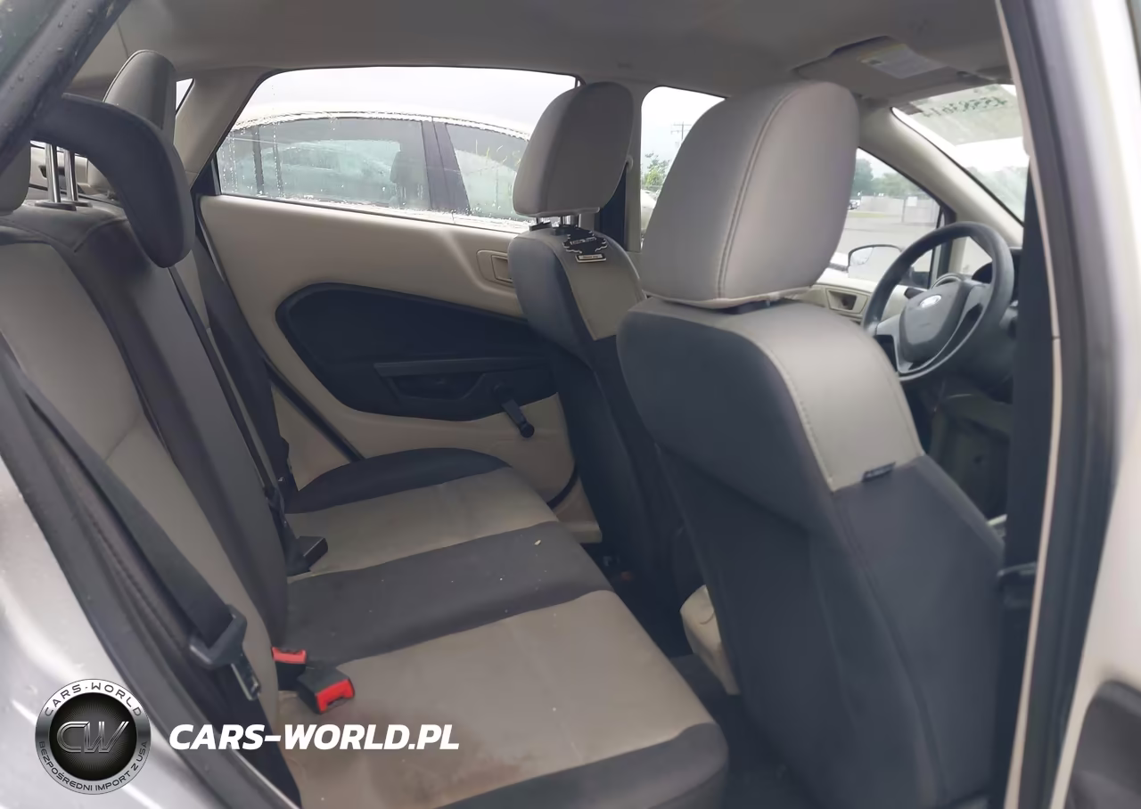 2012 Ford Fiesta S VIN:3FADP4AJ8CM170092 - 8