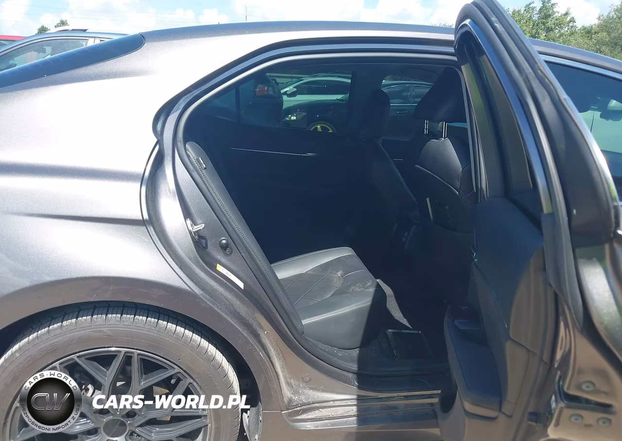 2018 Toyota Camry Xle VIN:4T1B11HK7JU520106 - 8