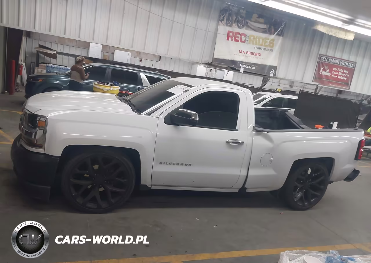2018 Chevrolet Silverado 1500 Wt VIN:1GCNCNEH4JZ381096 - 13