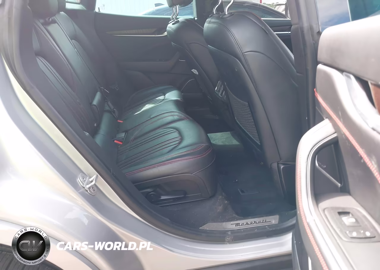 2017 Maserati Levante VIN:ZN661XUL5HX243891 - 8