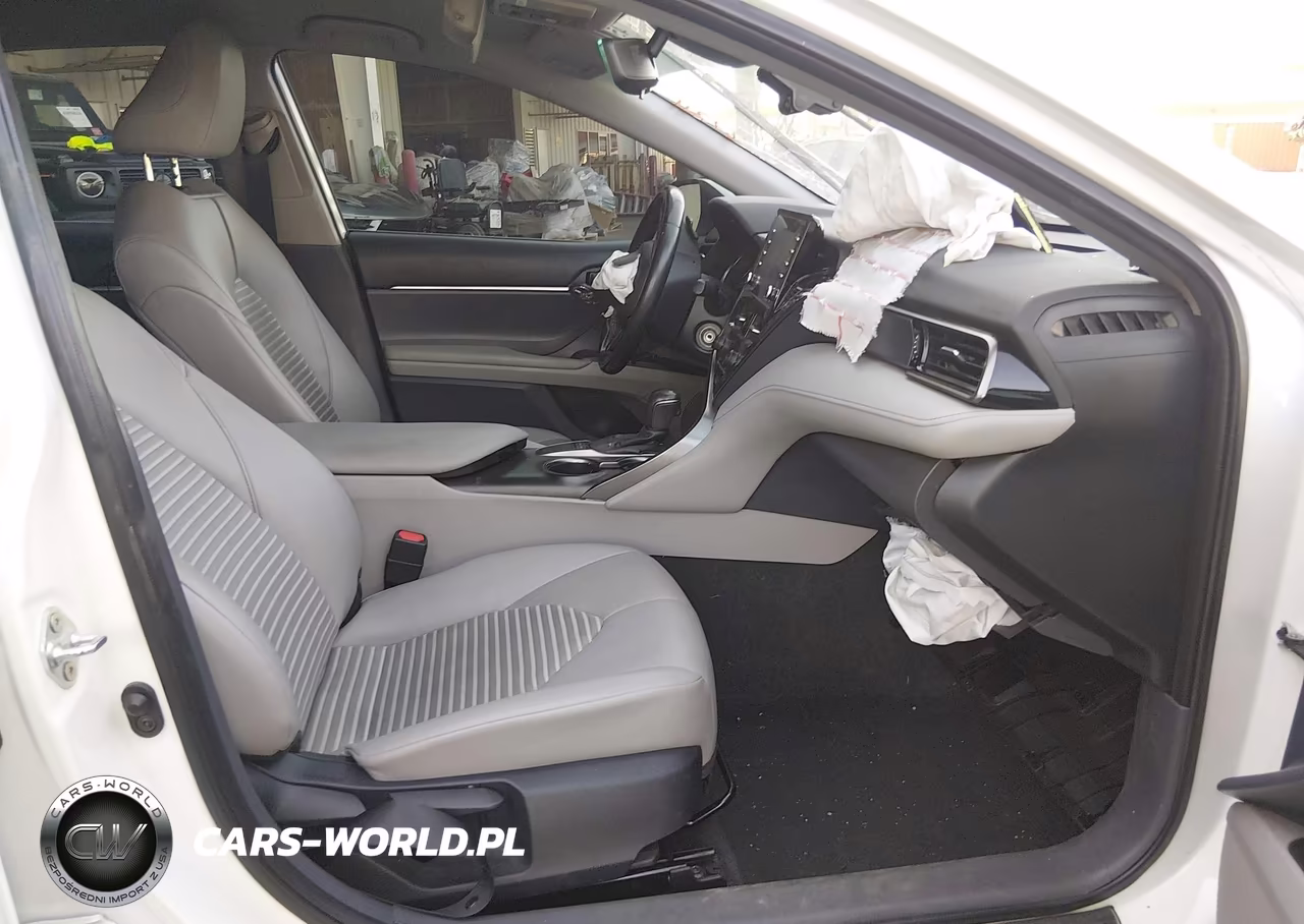 2023 Toyota Camry Se – zdjęcie 1 z 8