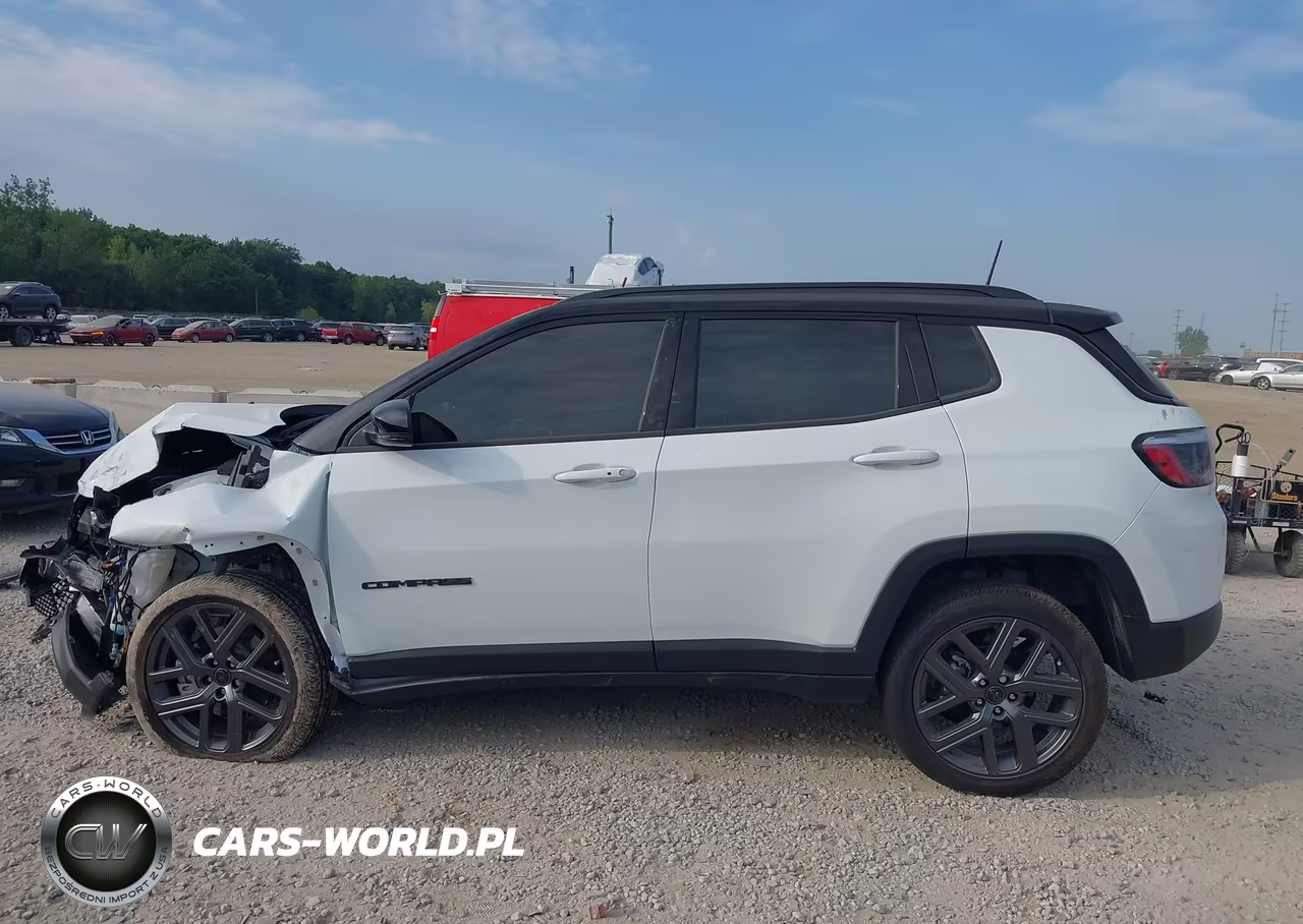 2026 Jeep Compass Limited Altitude VIN:3C4NJDCN5TT152736 - 14