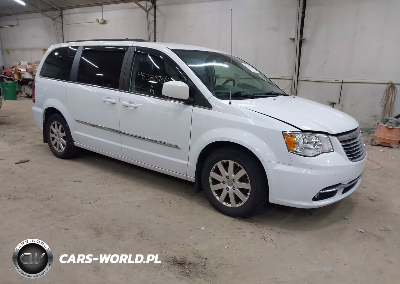 2014 Chrysler Town & Country Touring – zdjęcie 1 z 17