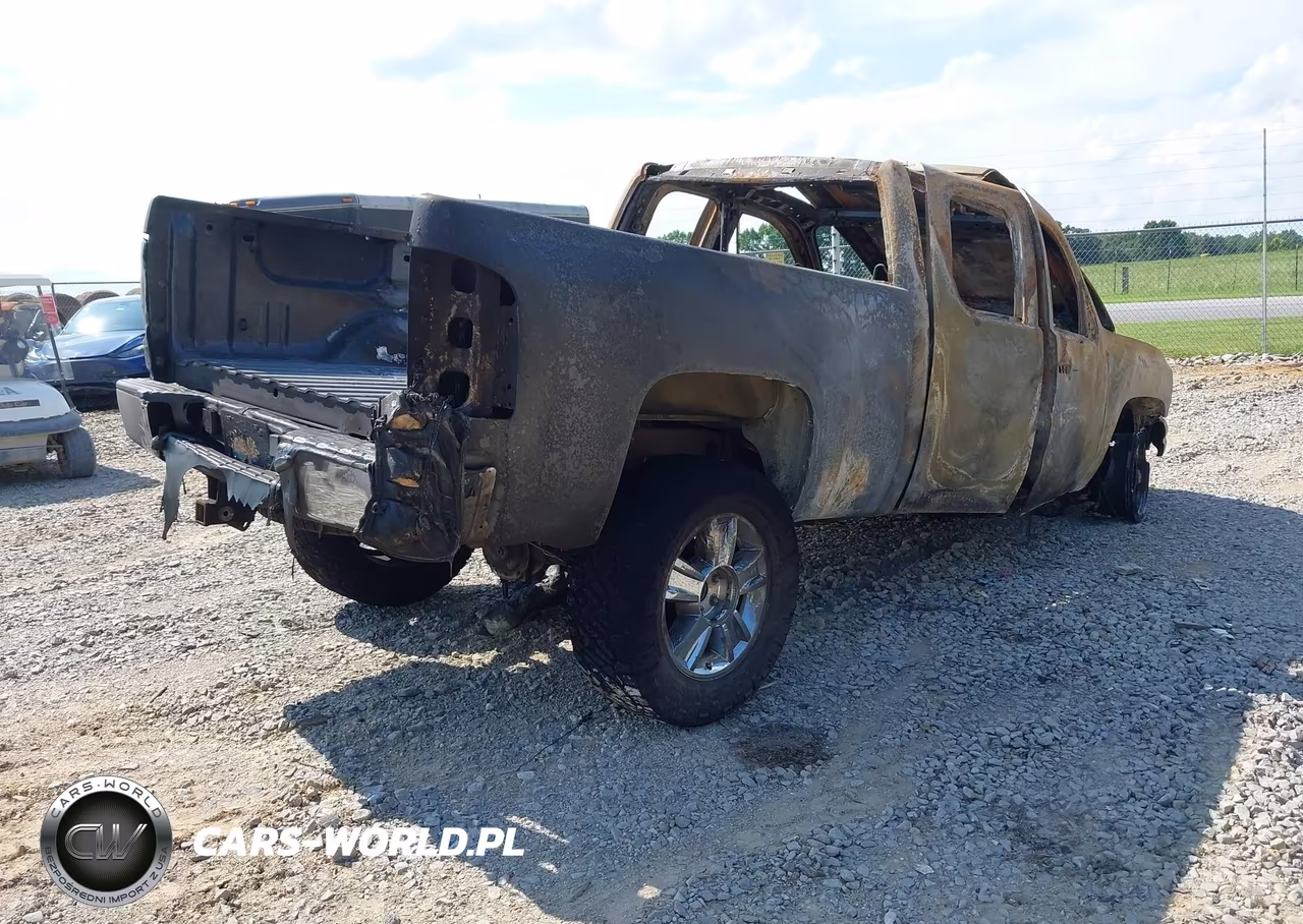 2011 Chevrolet Silverado 1500 Lt VIN:1GCRKSEA8BZ311558 - 4