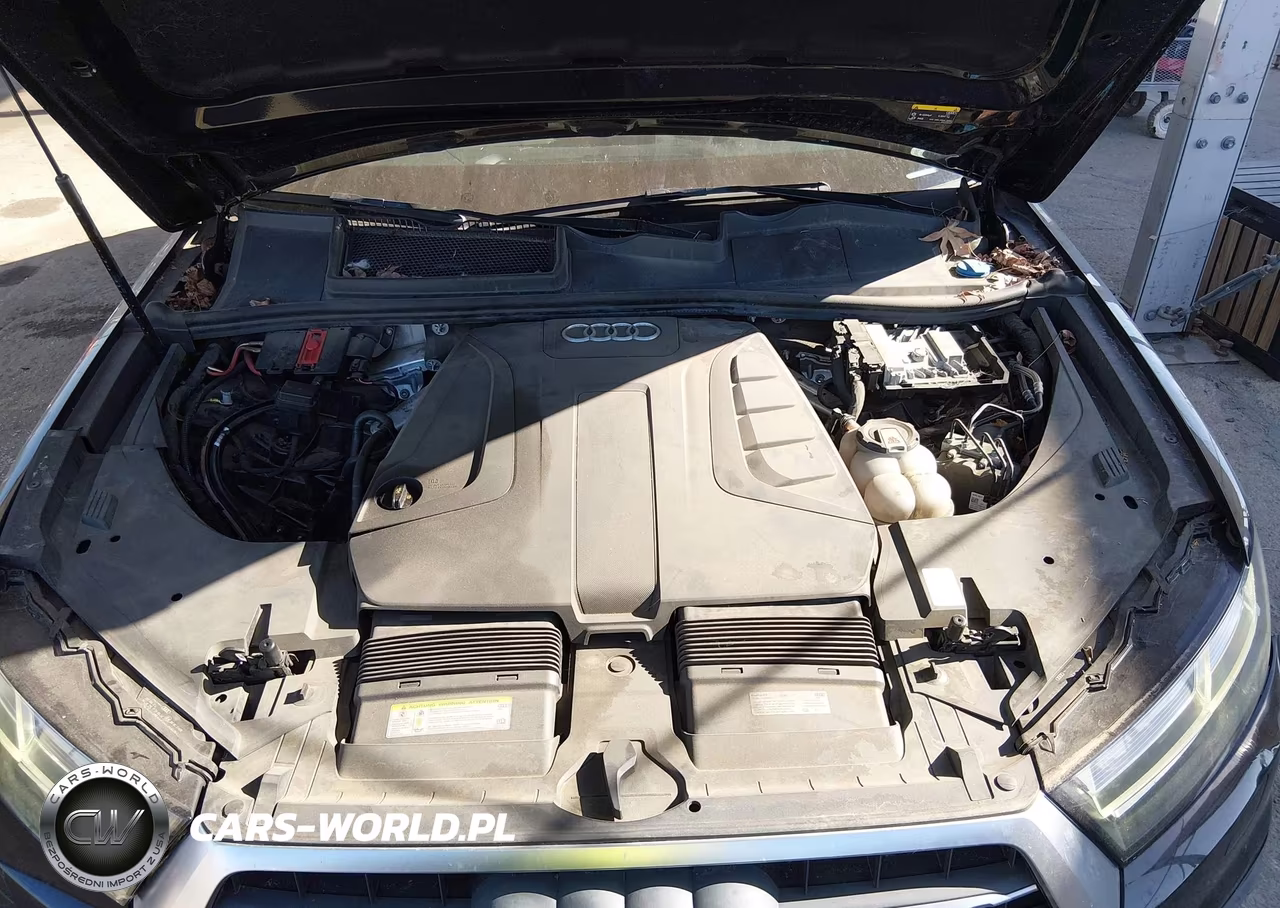 2019 Audi Q7 45 Premium VIN:WA1LHAF72KD035810 - 10