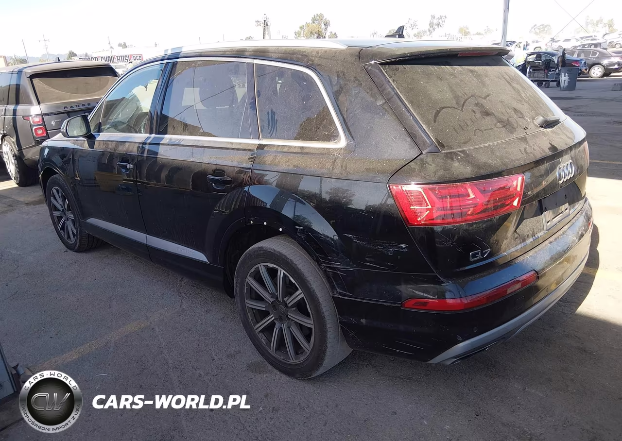 2019 Audi Q7 45 Premium VIN:WA1LHAF72KD035810 - 3