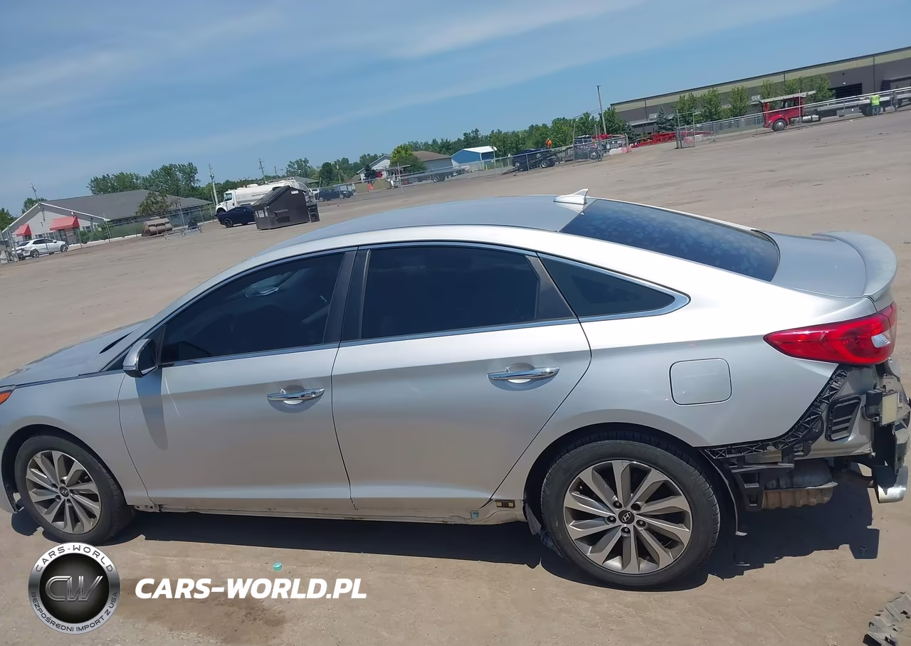 2016 Hyundai Sonata Sport VIN:5NPE34AF8GH347483 - 15