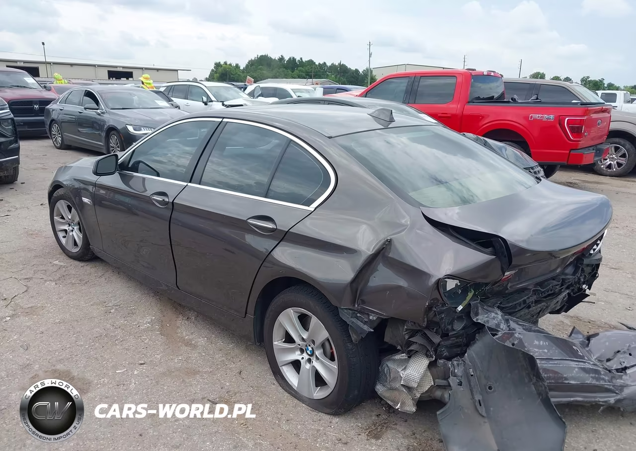 2011 BMW 528I VIN:WBAFR1C53BC740976 - 3