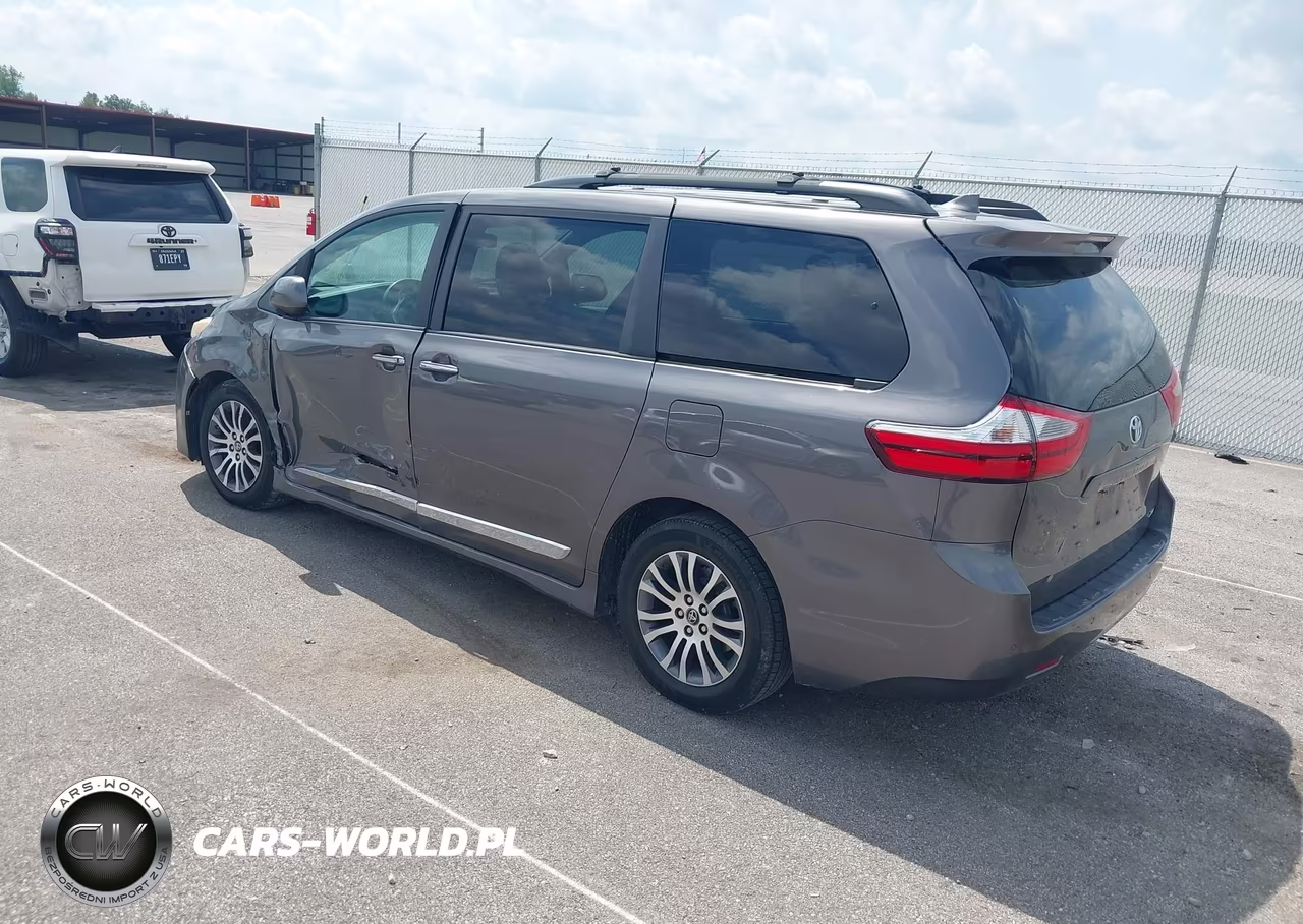 2018 Toyota Sienna Xle Premium 8 Passenger VIN:5TDYZ3DCXJS928671 - 3