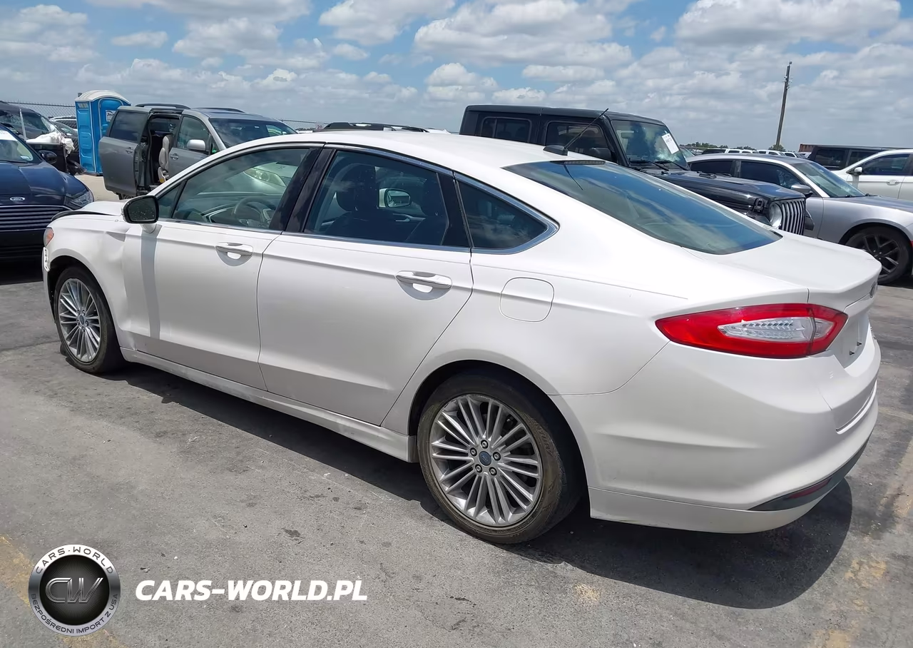 2014 Ford Fusion Se VIN:3FA6P0HDXER184695 - 3